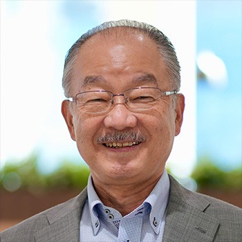 래스커재단 수상 페이지의 핫토리 구니히로 사진